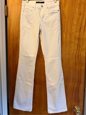 Joes White Boot-Cut Jeans — Low-Rise Women’s Style. Sz 26